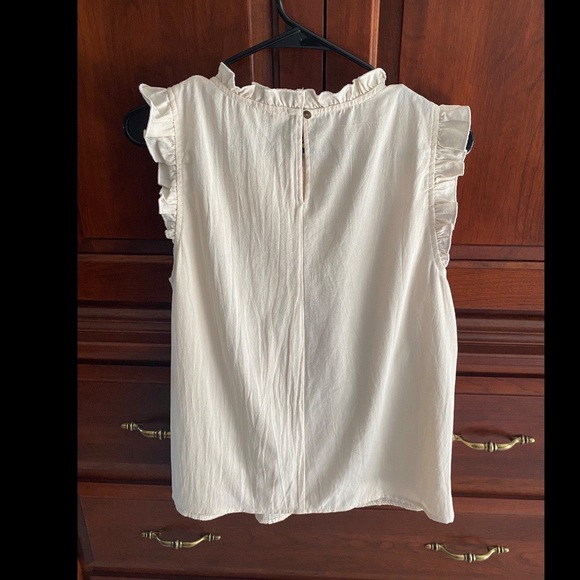 NWT: hem & thread top - Picture 5 of 5